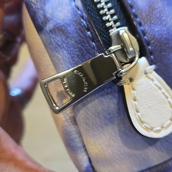 Coach Stylish Blue/Purple/White Tie-Dye Zipper Pouch - Picture 4 of 8